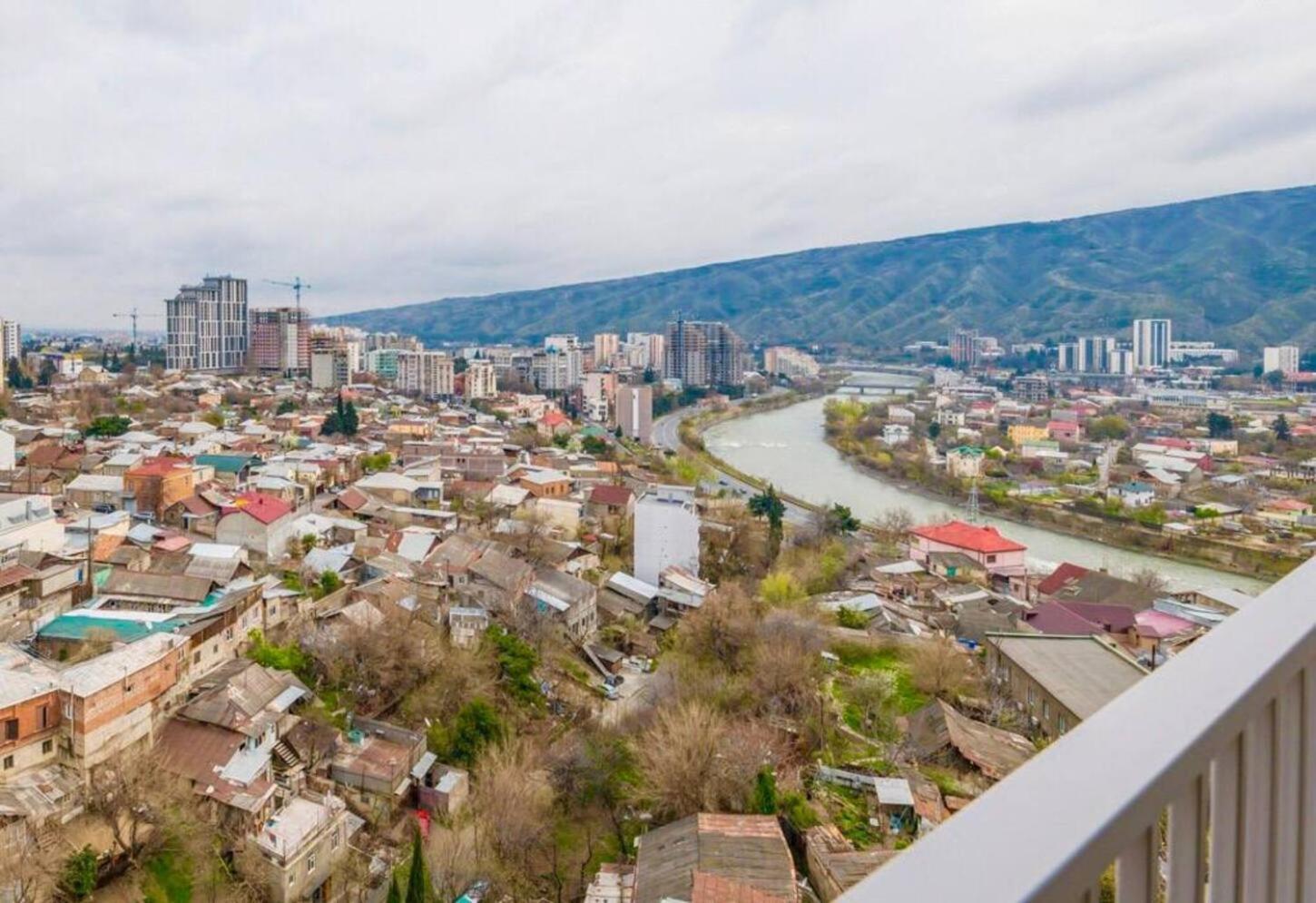 Apartments With View 트빌리시 외부 사진